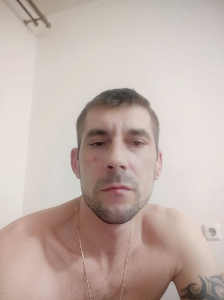  18917332  , 46 ,    