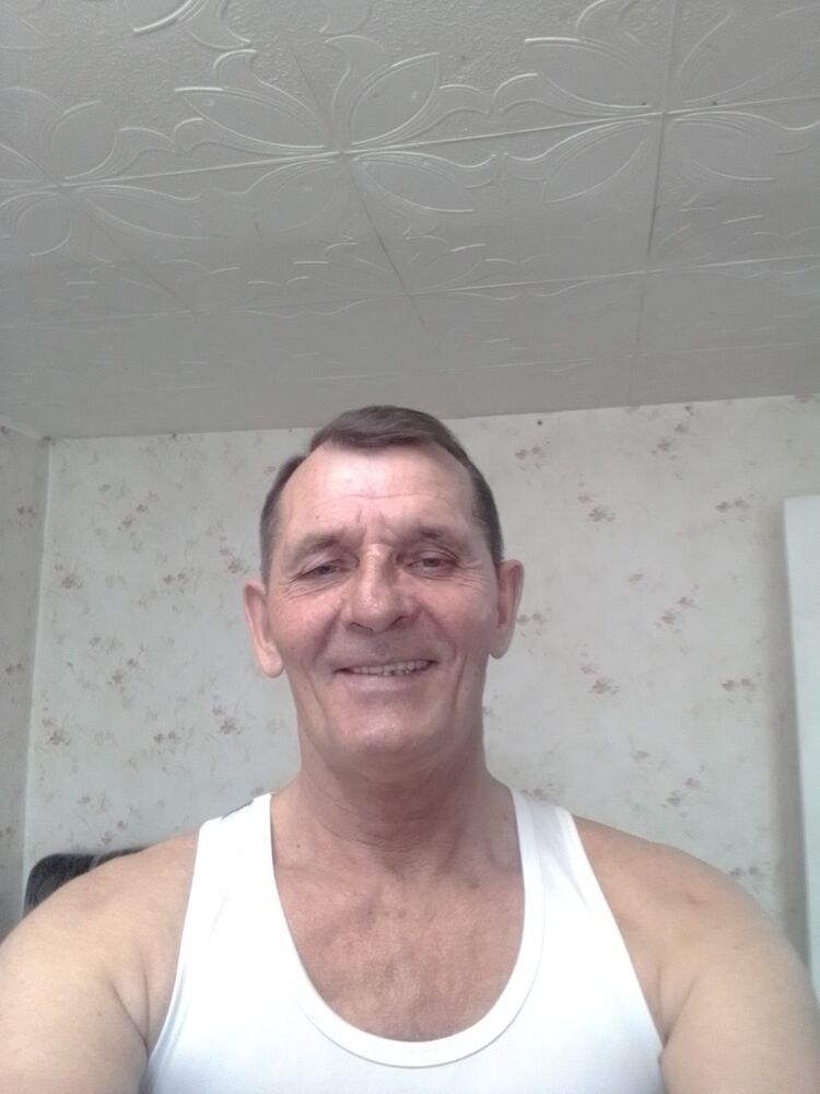  52823432  Slava, 55 ,    