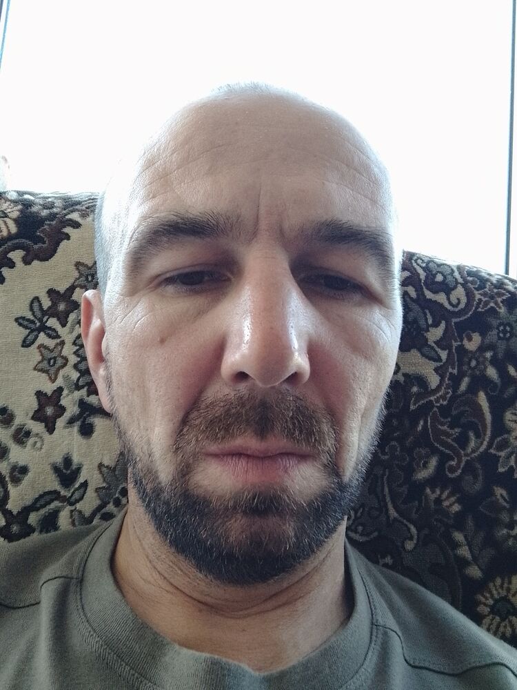  37696182  , 42 ,    