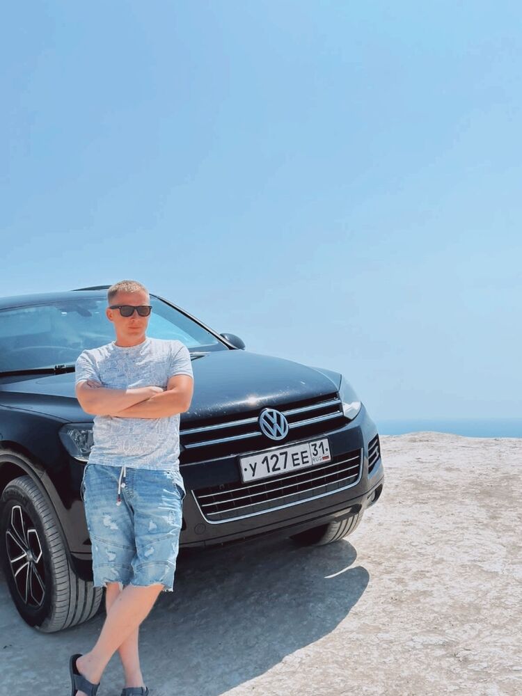  35819742  Vladimir, 34 ,    