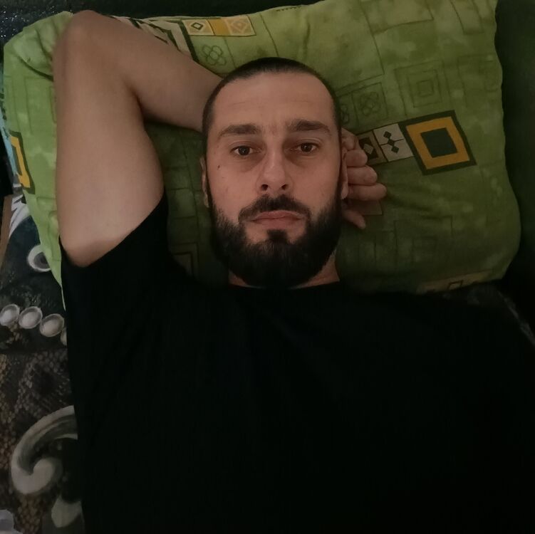  53507192  Nikifor, 33 ,    