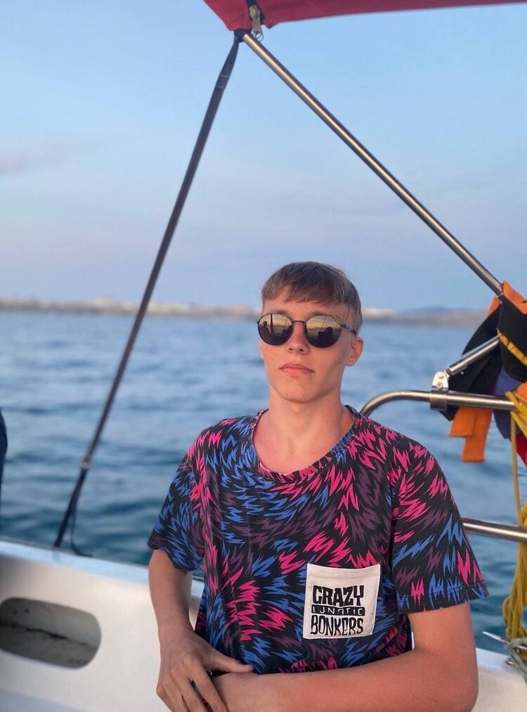 ���� 52477312 ����� ����, 21 ���, ���� ���������� � ��������