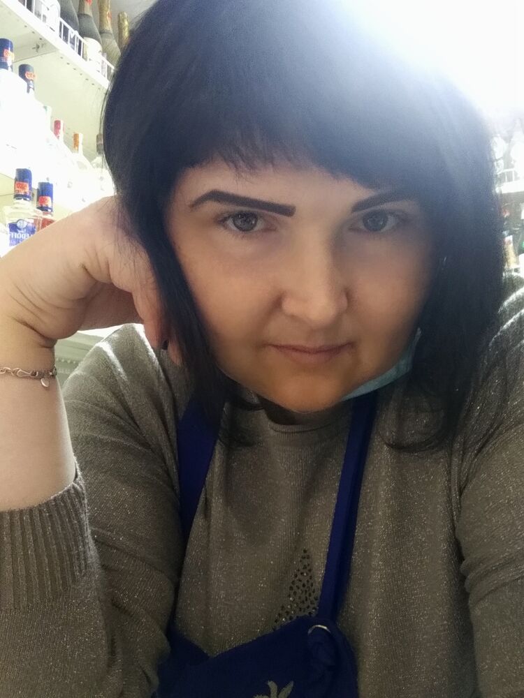  22986272  Irisska, 39 ,    
