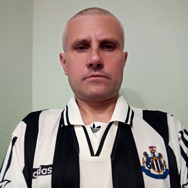  31070132  Michael, 42 ,    