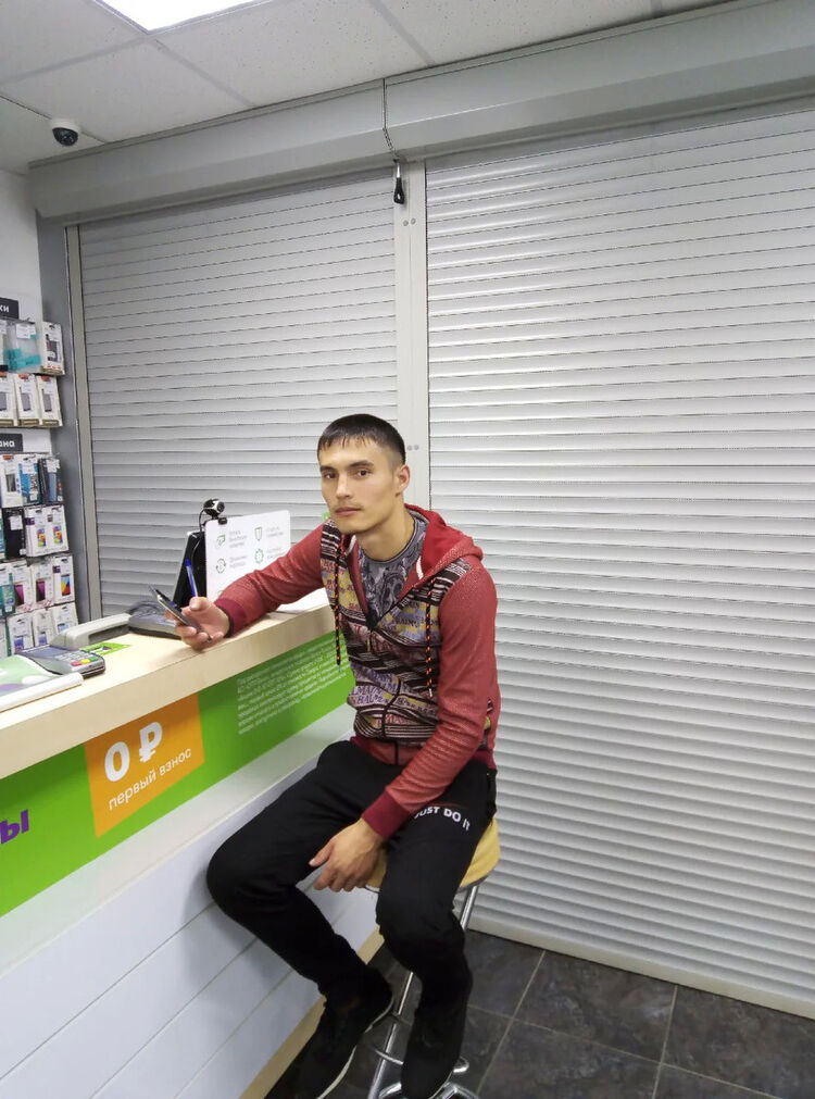  15436132  Ismayil, 31 ,    