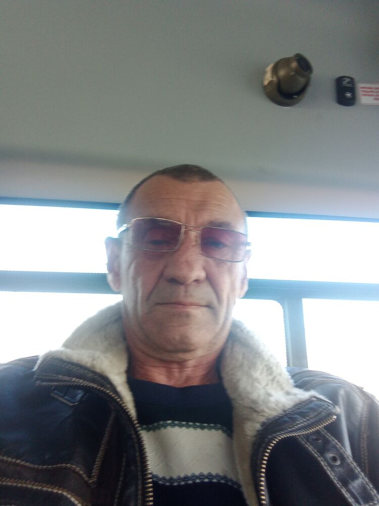  49472602  , 19 ,    