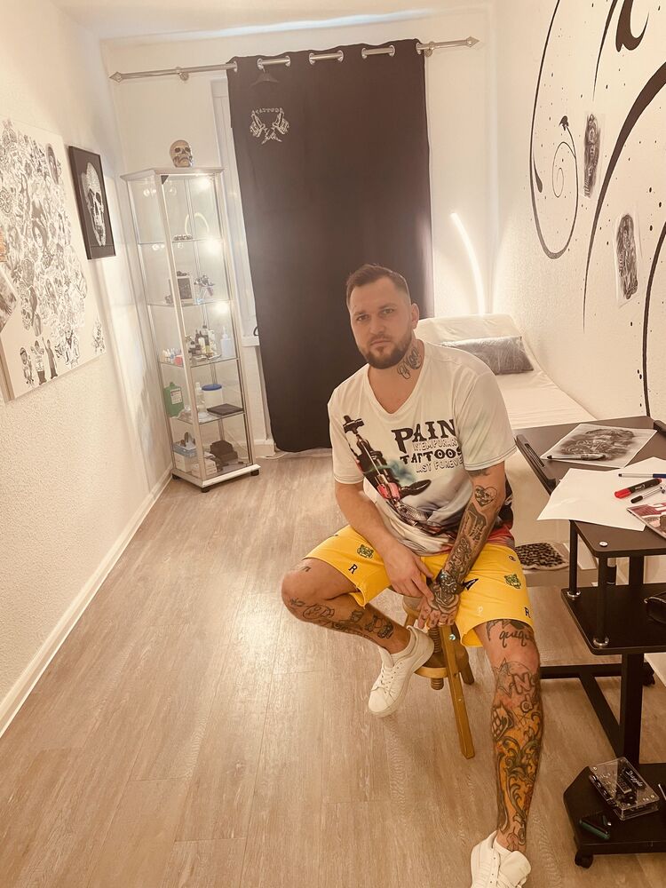  39244082  Anton, 36 ,    Strausberg