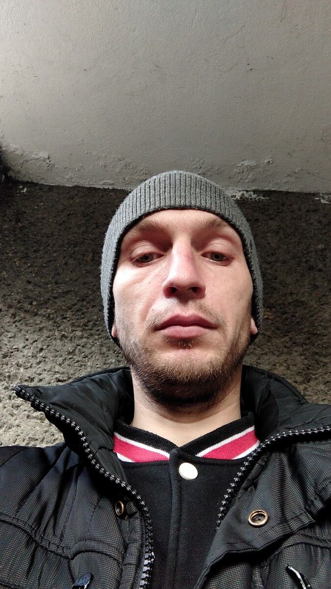  18792182  Vadim, 39 ,    