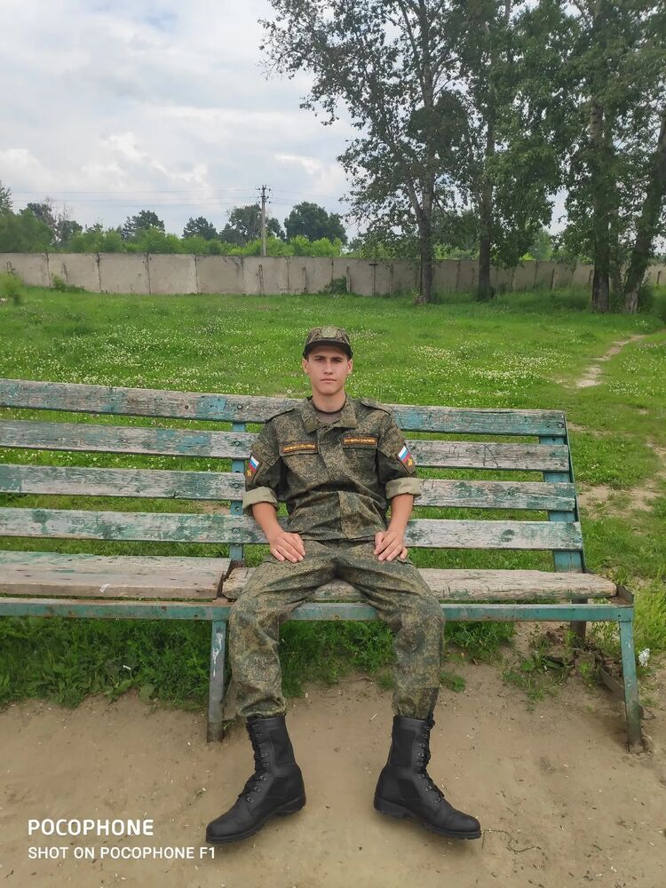 ,   Alexander, 24 ,   ,   
