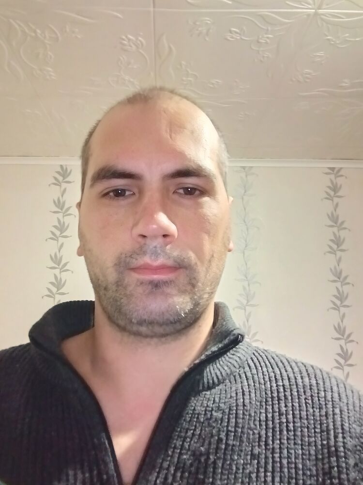  41048932  , 37 ,    