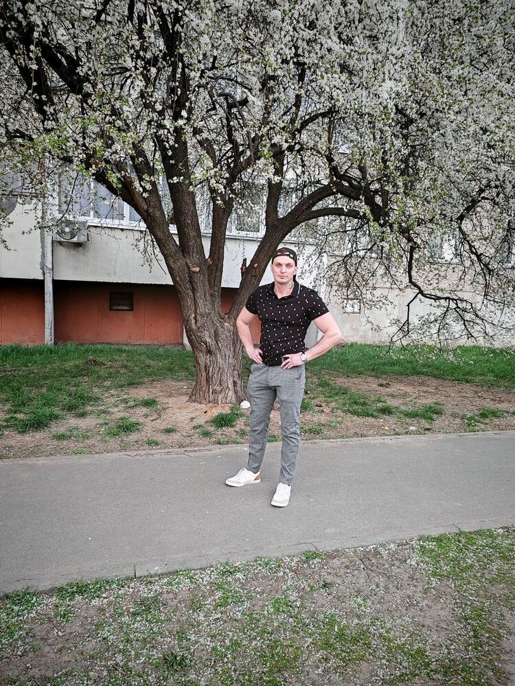  ,   Valery, 31 ,   ,   , c , 