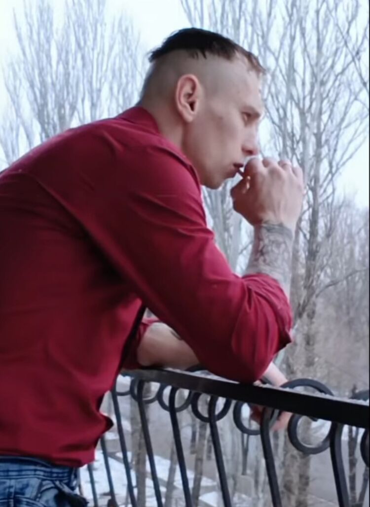  50701892  ANDRII, 31 ,    