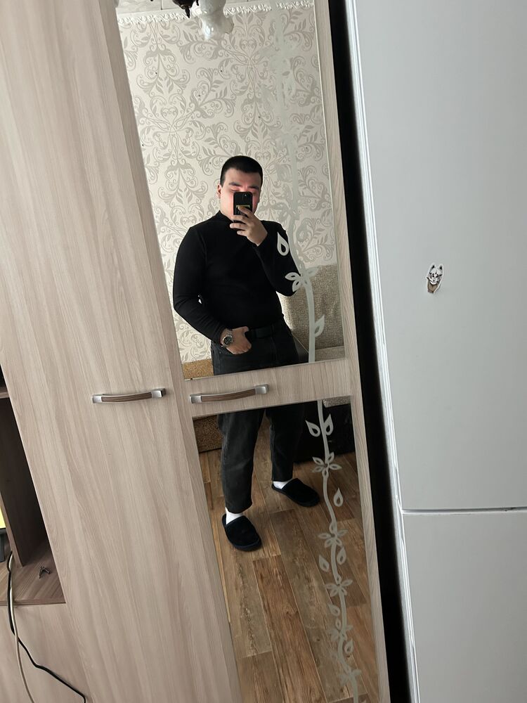  44372842  , 23 ,    