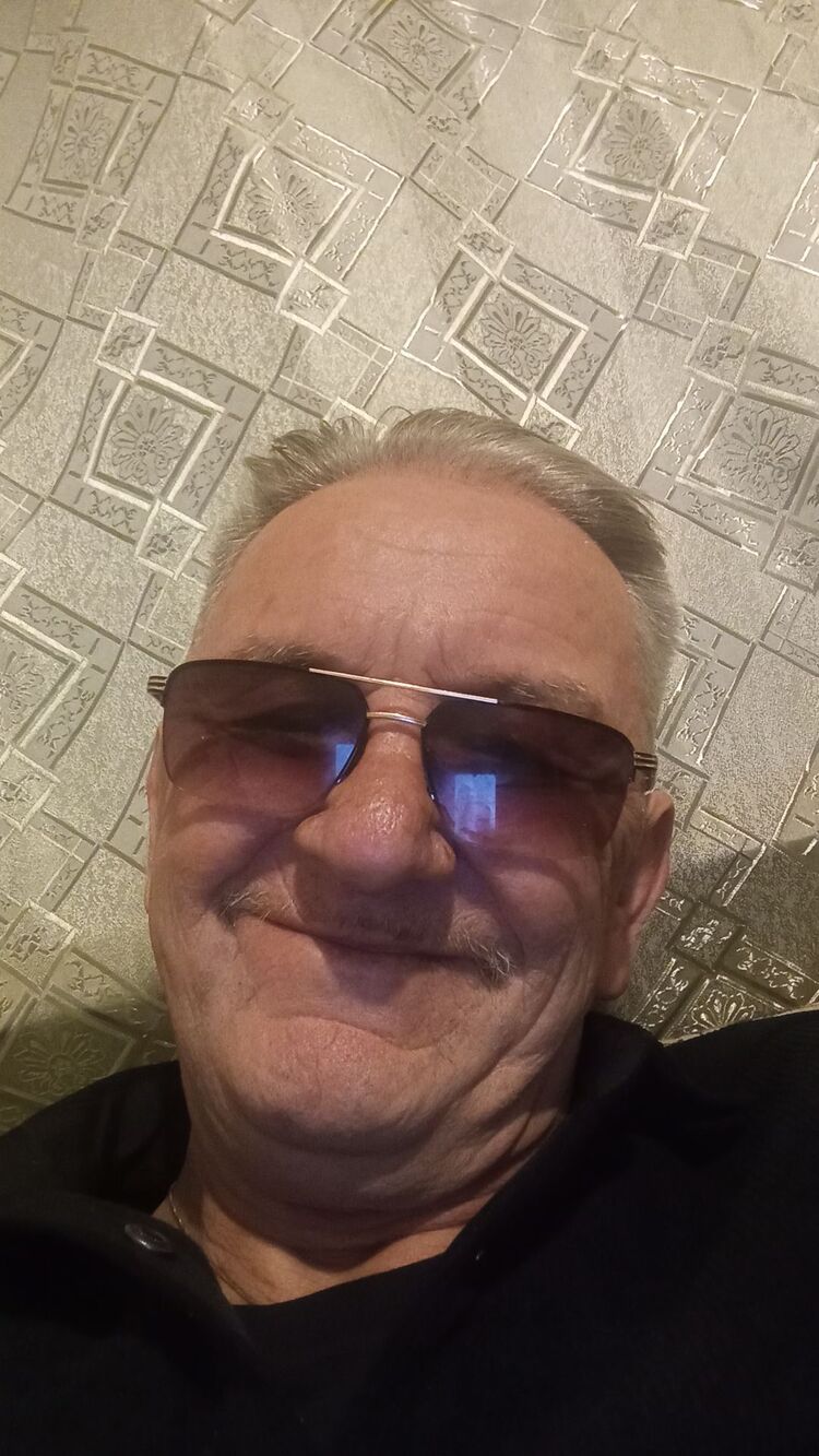  48384402  , 61 ,    