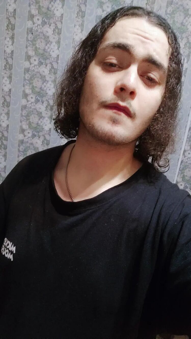  ,   Elsalek, 23 ,   ,   , c , 