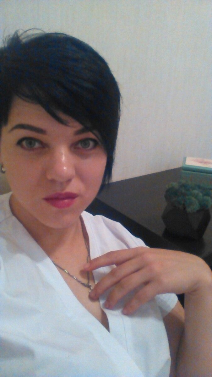  ,   Yana, 38 ,   
