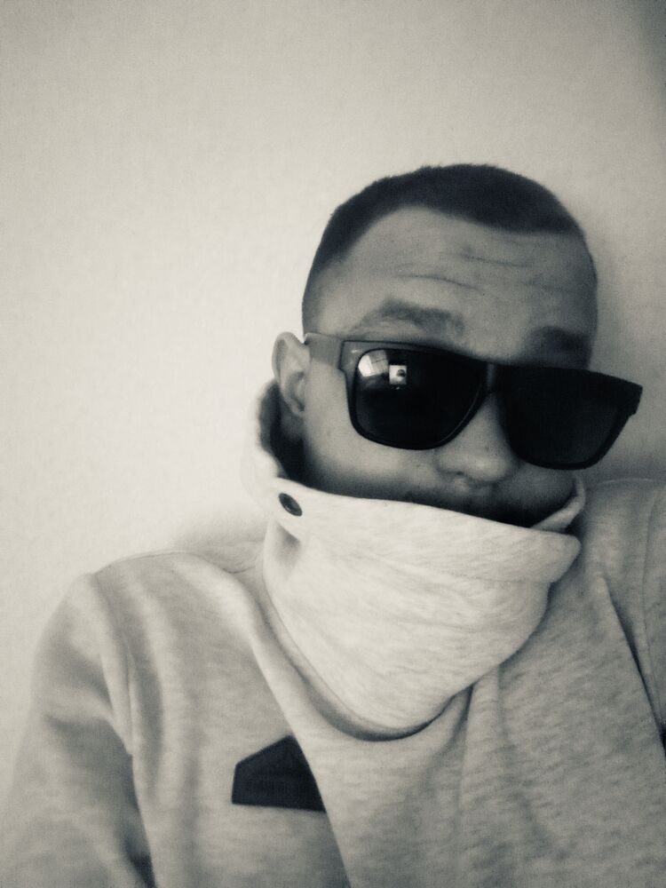  39511342  , 25 ,    