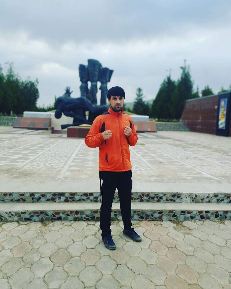  47638042  , 30 ,    