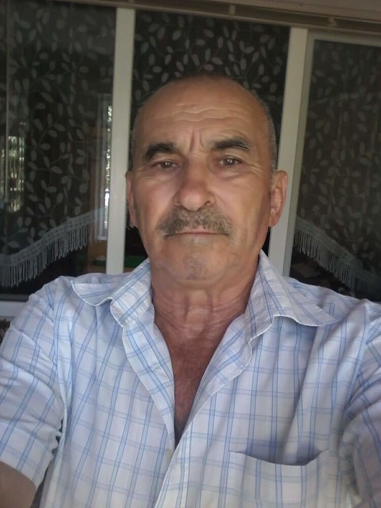  18317762  Sasha, 77 ,    