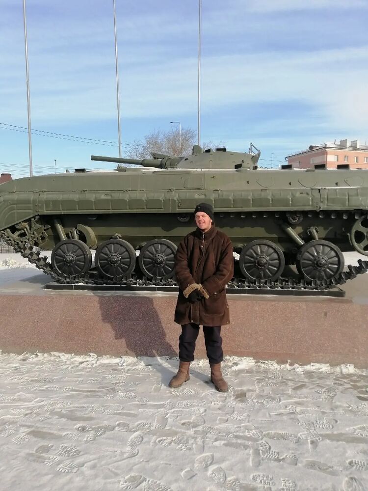  32424802  Nvah, 34 ,    -