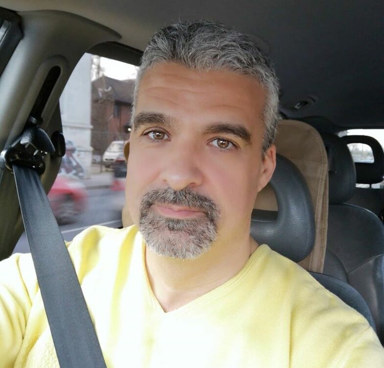  48613692  Alender, 47 ,    Frankfurt Am Main