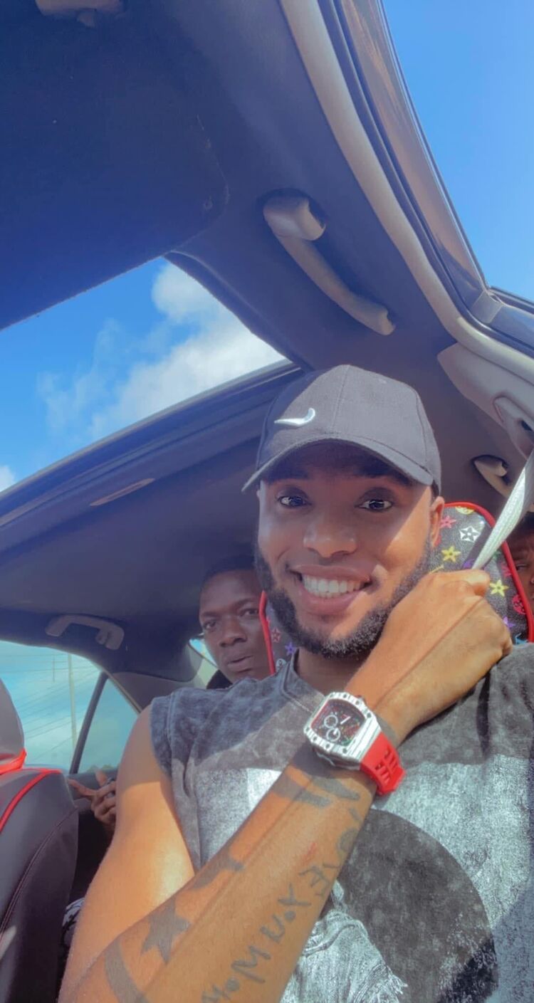  24348222  Christopher, 25 ,    Lagos