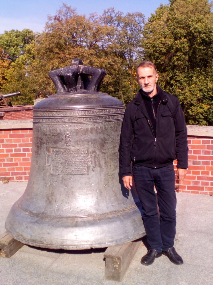  ,   Sasha, 62 ,   ,   , c 
