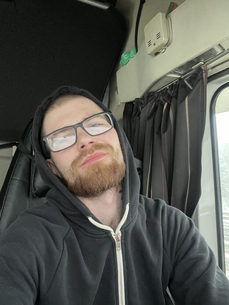  ,   Evgeny, 28 ,   ,   , c 