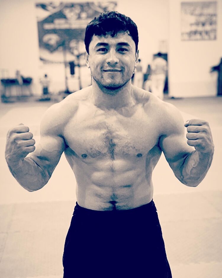  40570822  , 26 ,    -