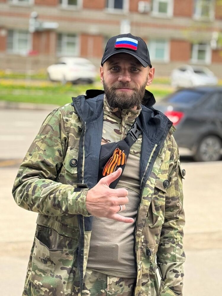  52785332  Nikolai, 35 ,    