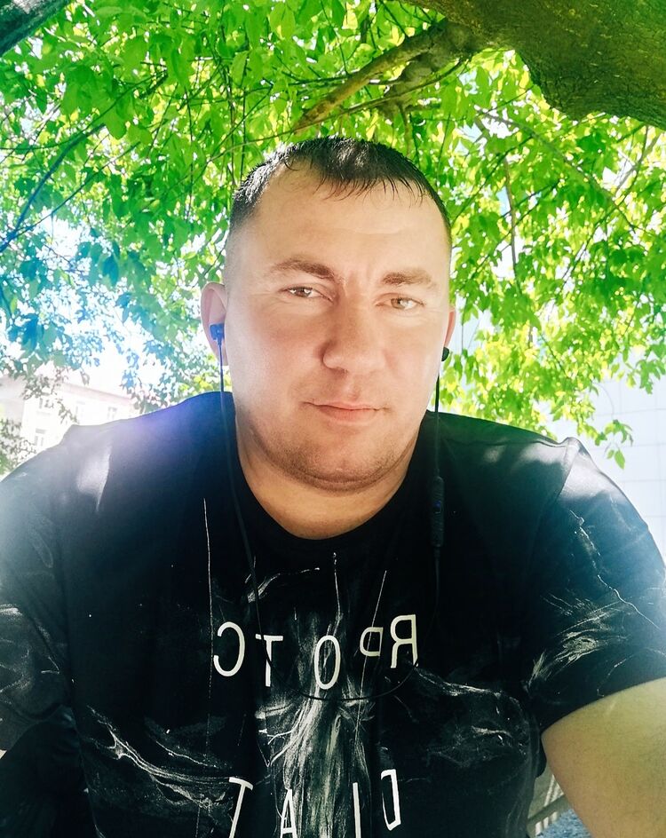  53488532  , 40 ,    