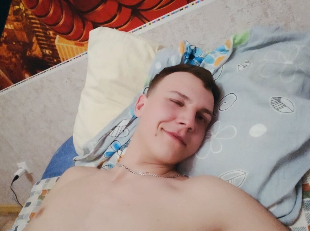  15538522  Roman, 29 ,    