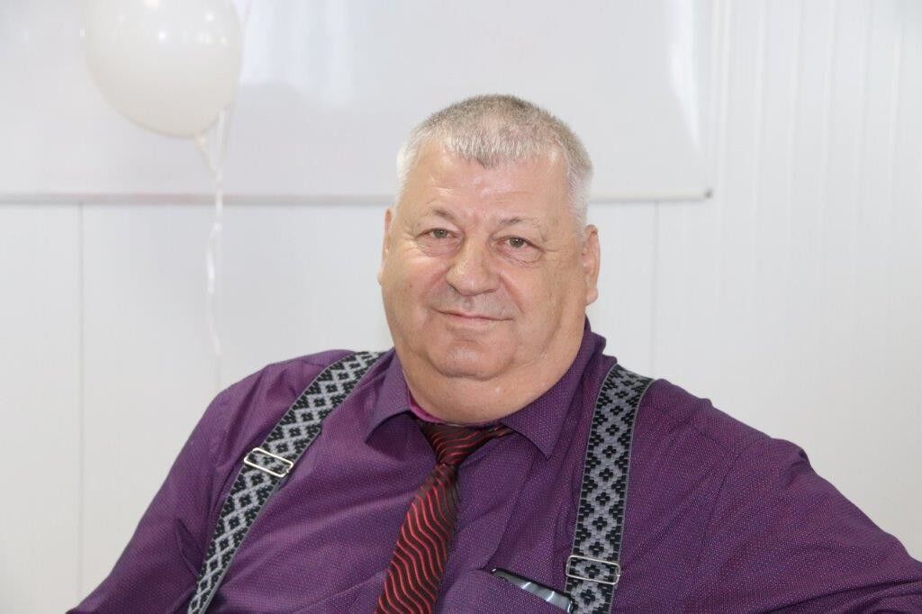  18632852  Andrei, 65 ,    