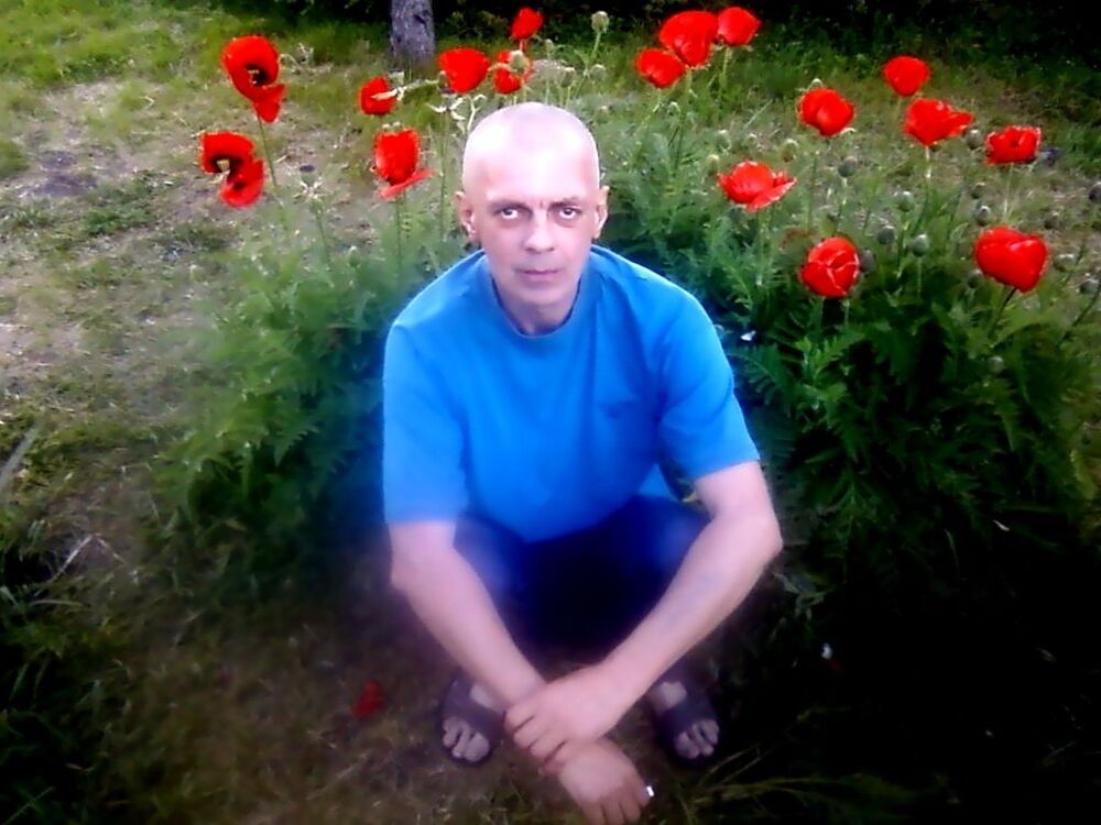  ,   Yurik, 49 ,     , c 