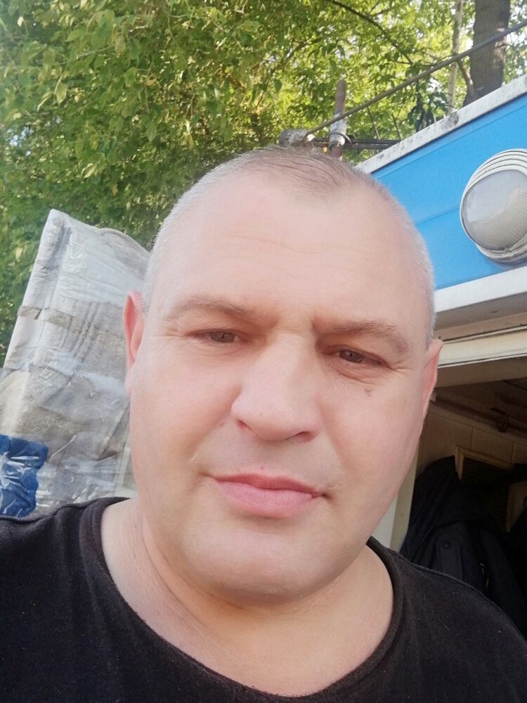  26925472  Alexander, 53 ,    