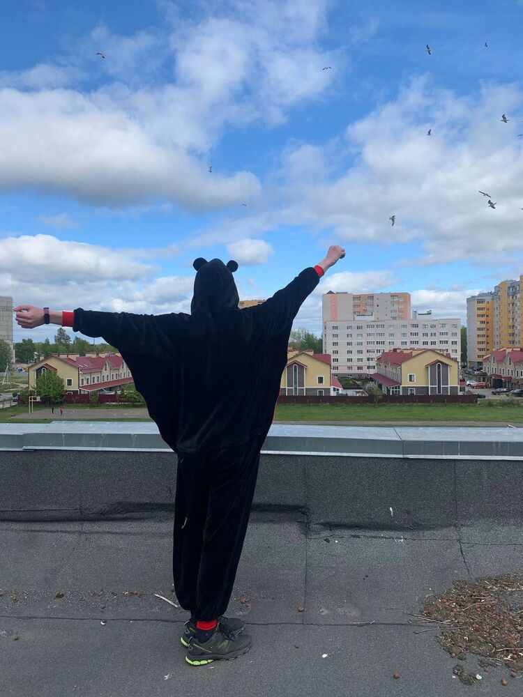  26882782  Anton, 21 ,    