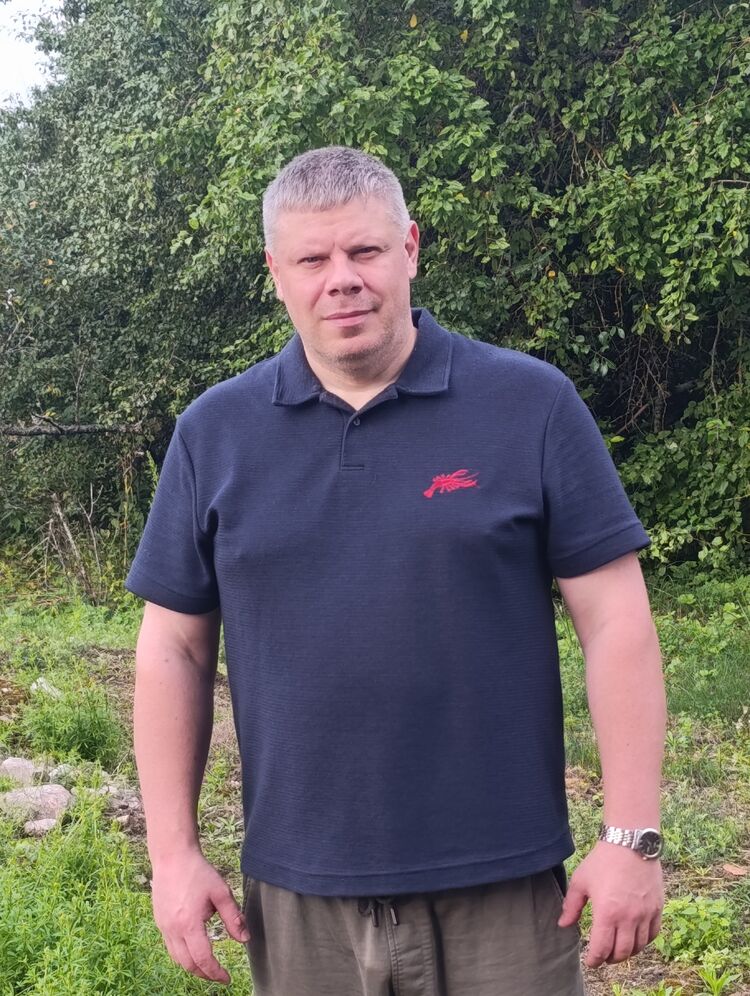  53233452  MAREK, 45 ,    
