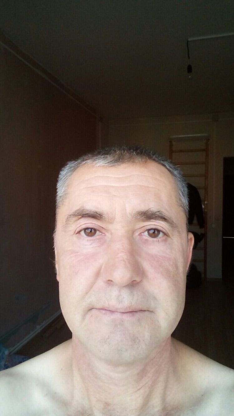  36640982  , 52 ,    