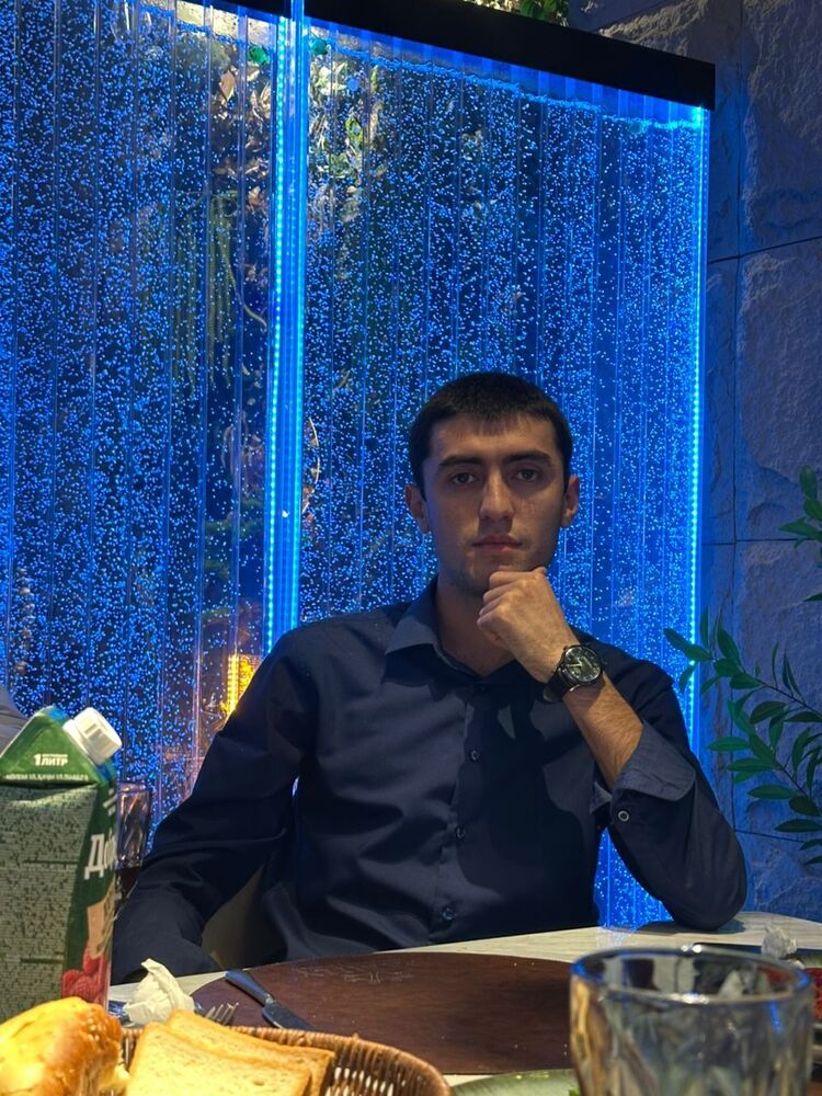  ,   Umedjon, 20 ,   ,   