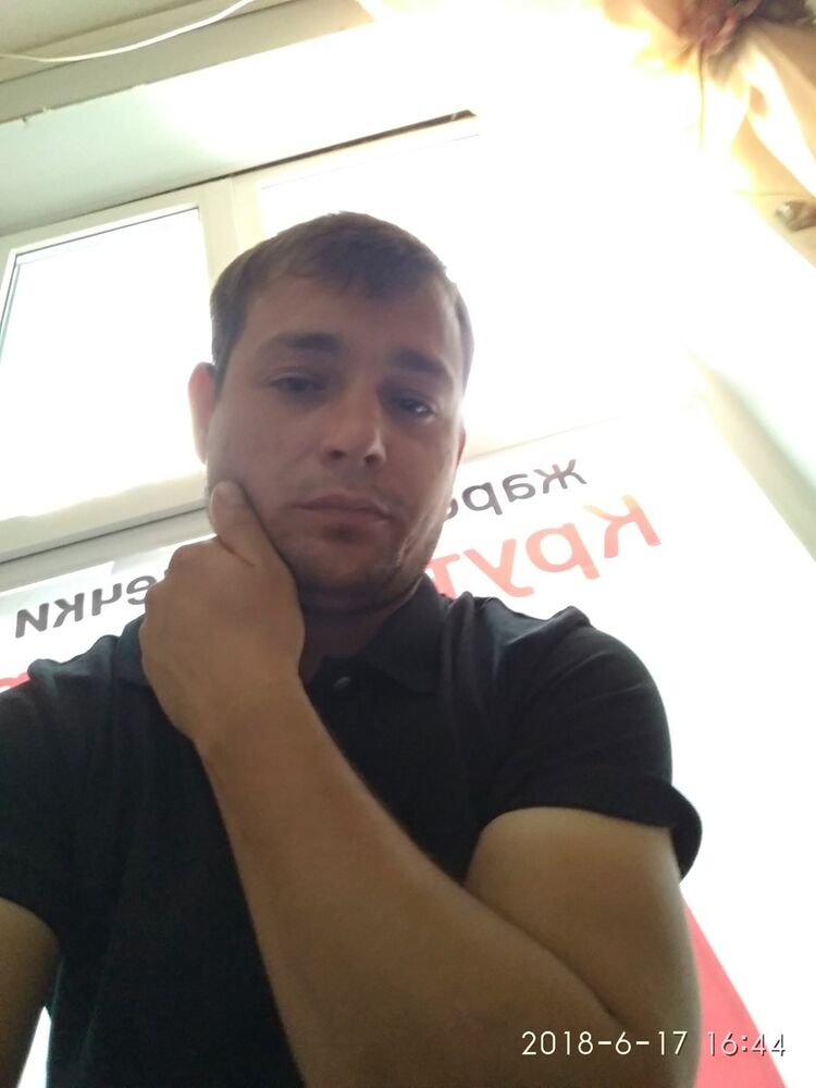  13323382  Alex, 36 ,    