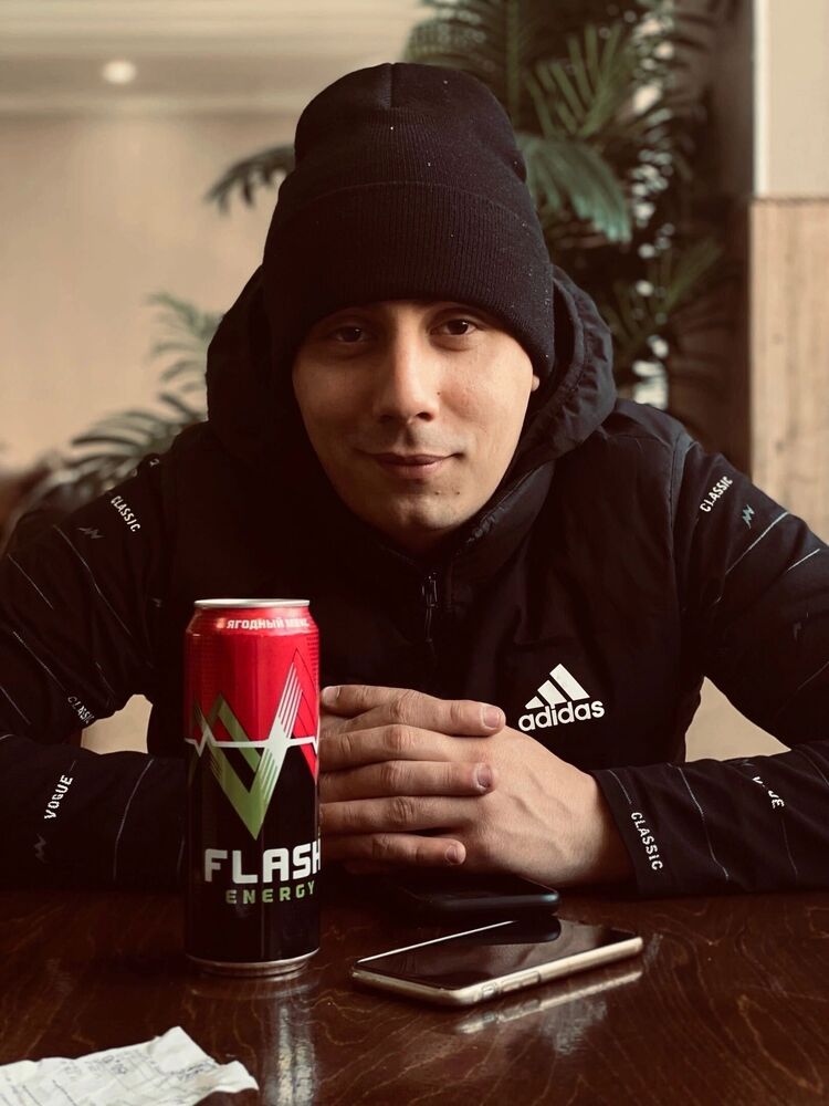  54290632  Arti, 23 ,    