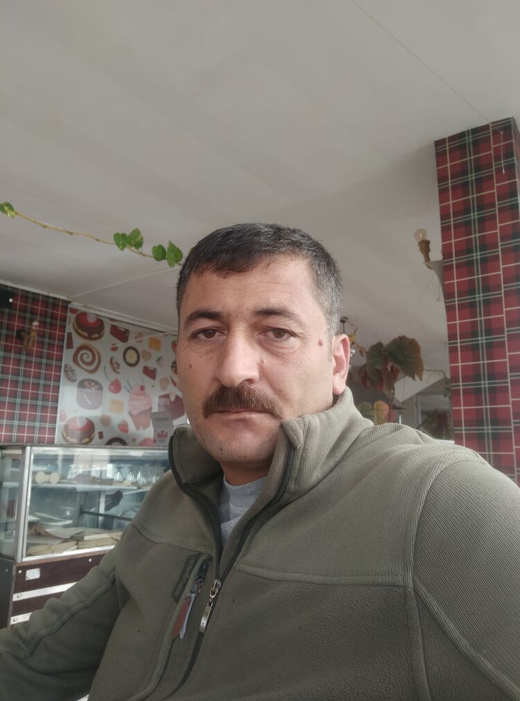  34584602  Murat, 46 ,    