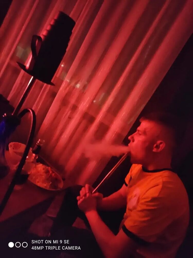  27916022  Pavel, 25 ,    