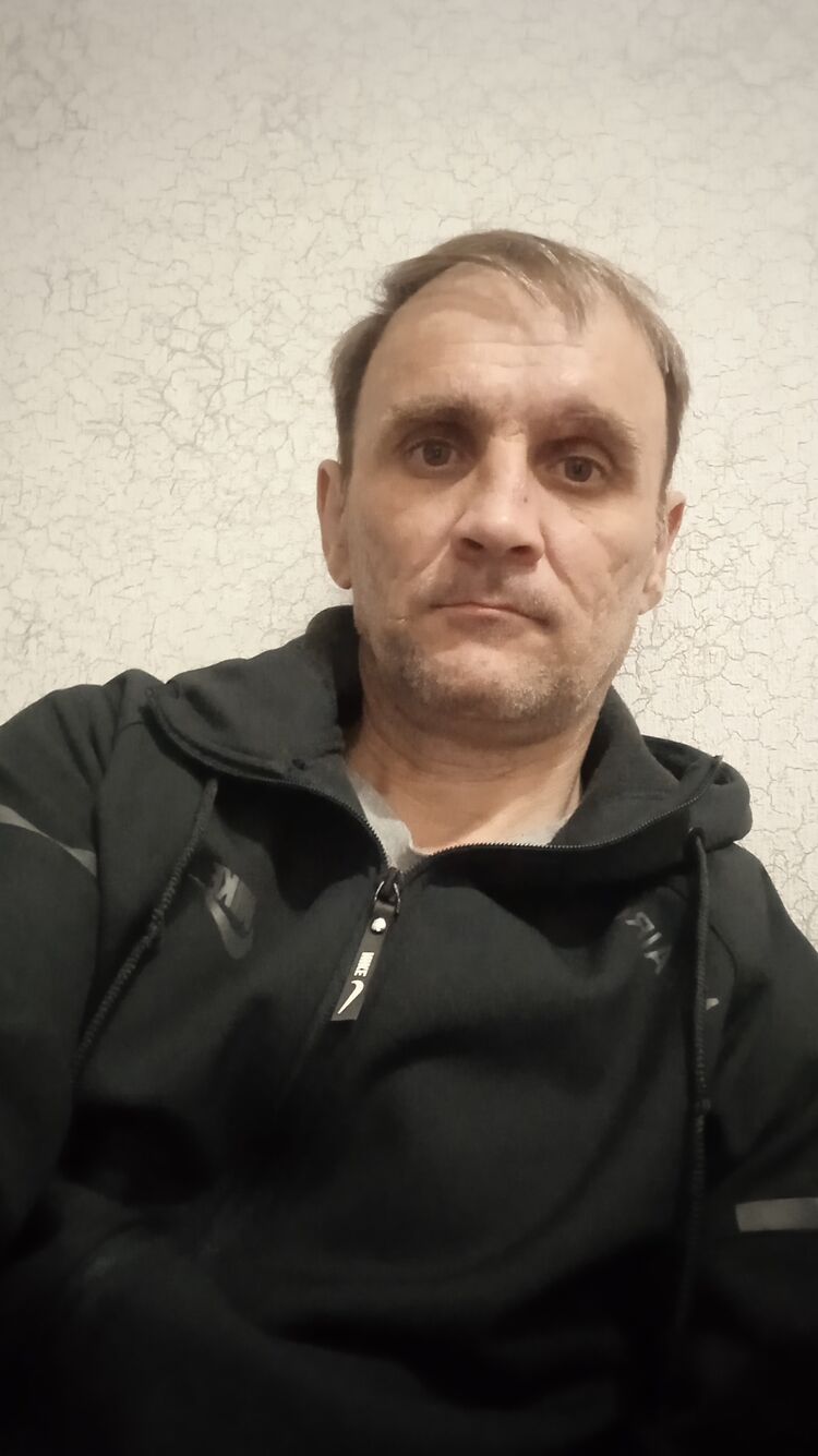  42785392  , 49 ,    