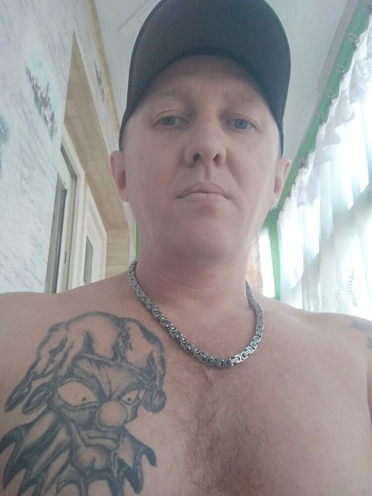  18844432  , 49 ,    