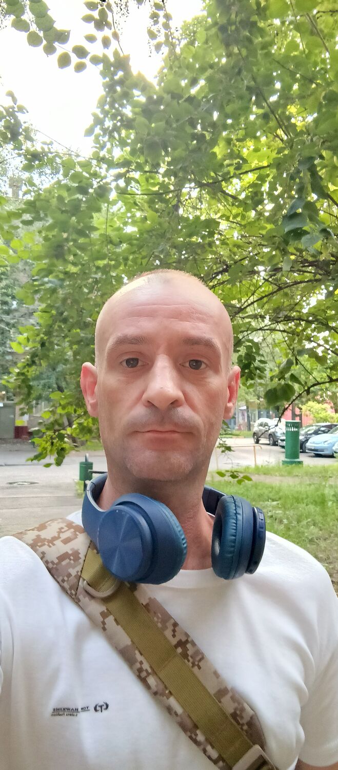  52703962  , 42 ,    
