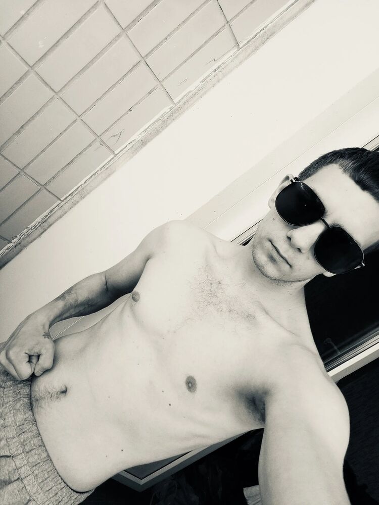  52914502  , 24 ,    