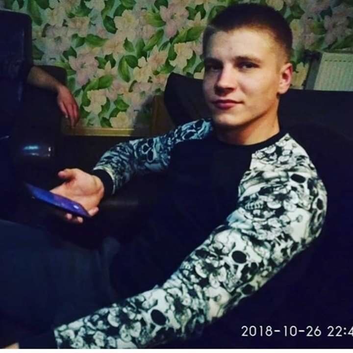  19233412  Vadim, 31 ,    