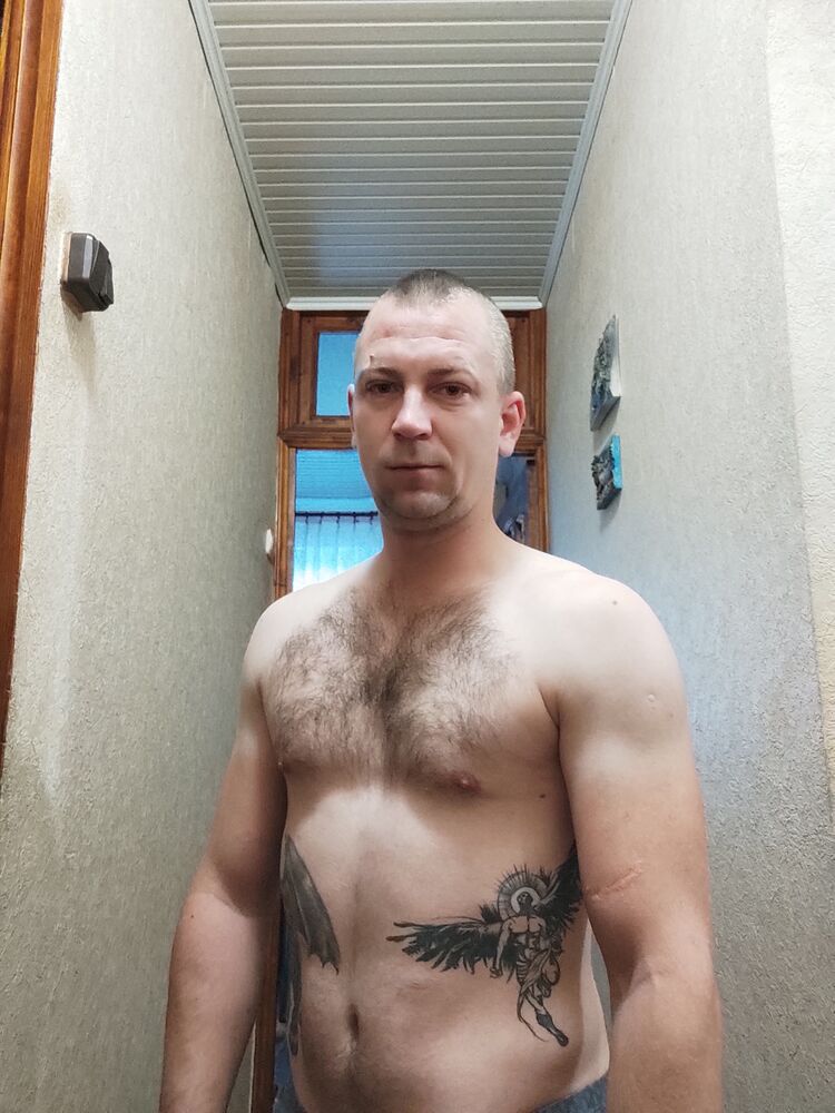  ,   Alex, 35 ,   ,   , c 