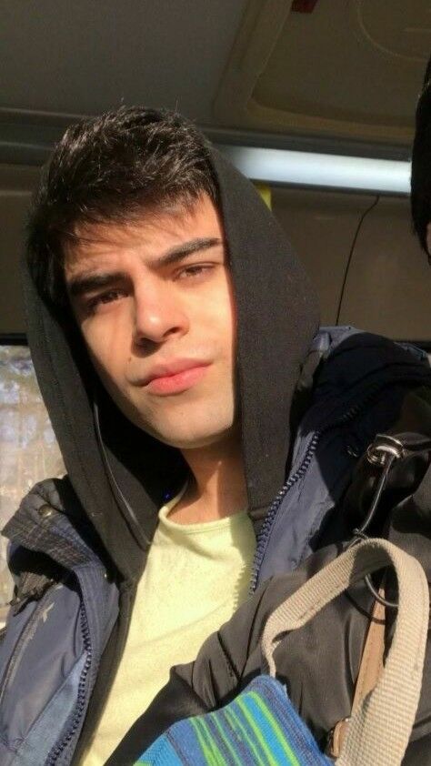  18367942  Arthur, 29 ,    